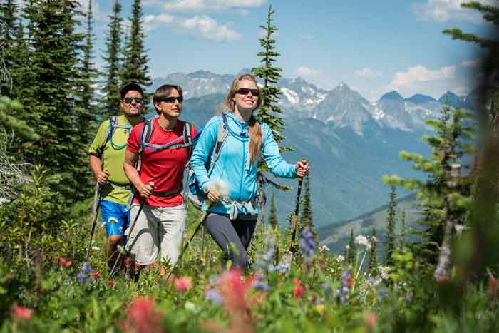 Spring & Summer Packing List for Mountain Trek